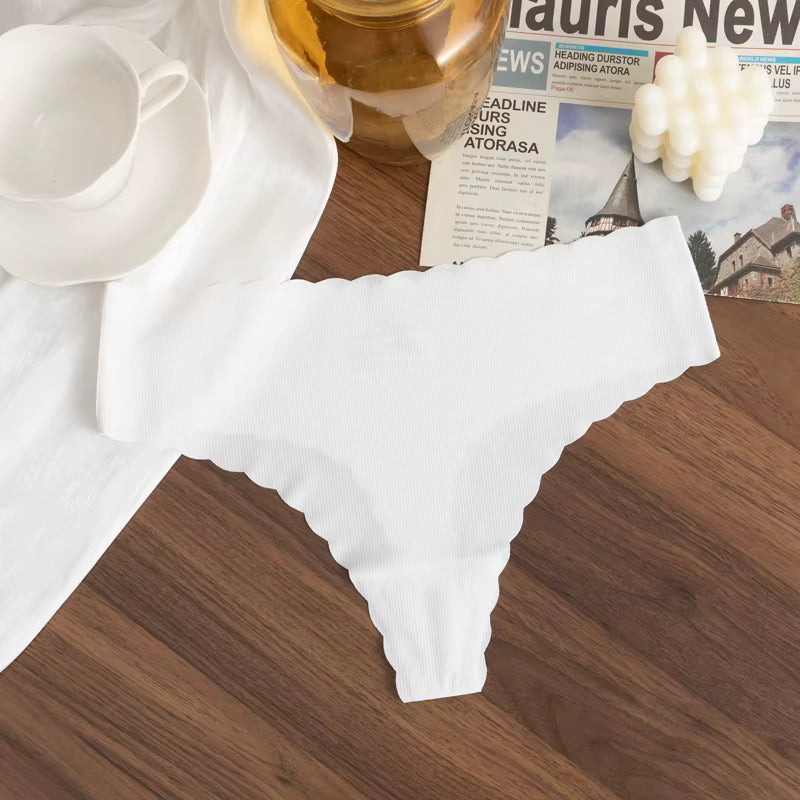 Low-rise Seamless Thongs